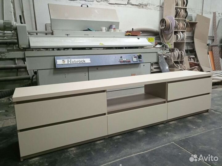 Мебель на заказ. Шкафы купе, комод, кухня, офисная