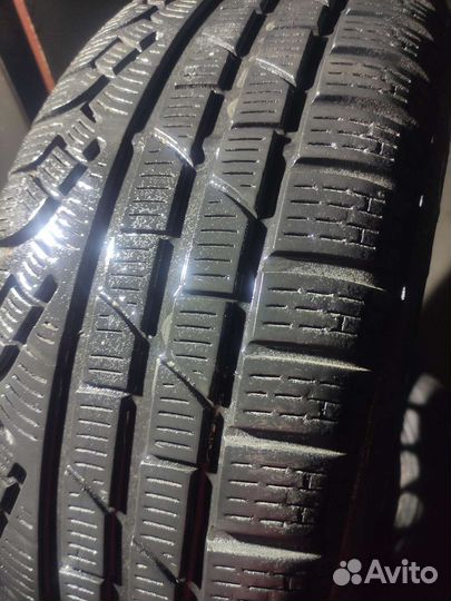 R16 Pirelli Winter Sottozero 210 Serie II 205/60, PCD 5x100 DIA 57.1