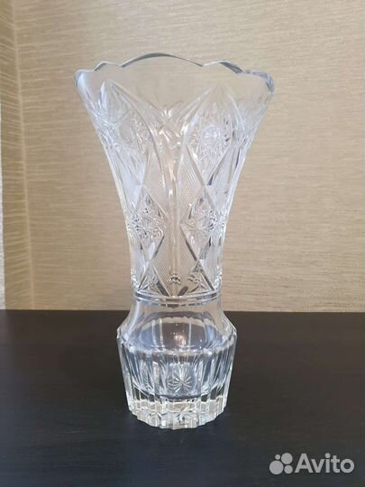 Ваза хрустальная