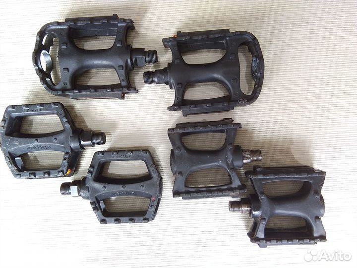 Педали пластиковые на детский велосипед