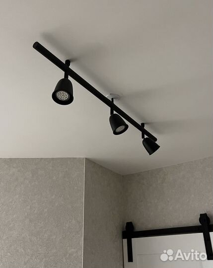 Потолочная шина с 3 лампами Скуруп Икеа