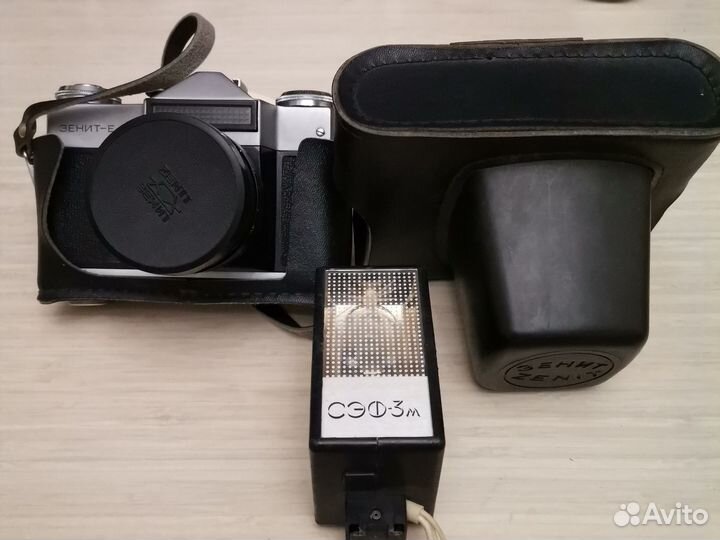 Пленочный фотоаппарат зенит - е