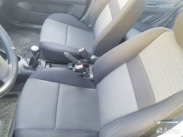 В наличии салон на Hyundai Getz 2010 г