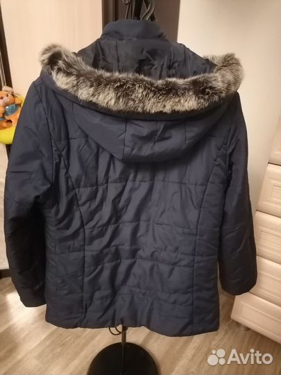 Куртка демисезонная женская 46 разм