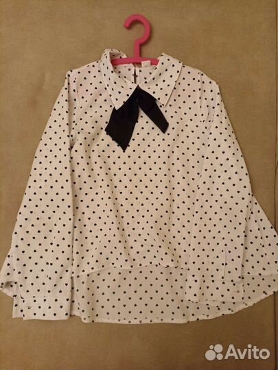 Белая школьная блузка