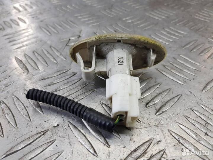 Повторитель поворота Сузуки Гранд Витара 3 364106