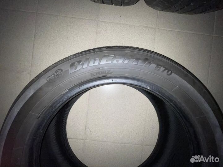 Yokohama BluEarth E70 215/55 R17 94V