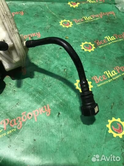 Главный тормозной цилиндр Peugeot 308 хечбэк 1.6Л