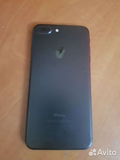 Телефон iPhone 7 plus