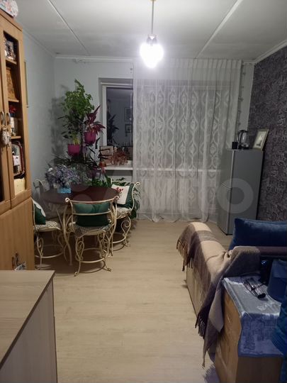 Комната 14 м² в > 9-к., 5/5 эт.