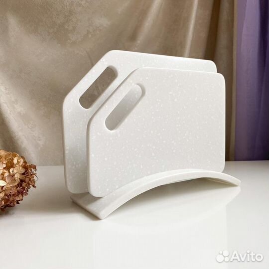 Набор разделочных досок на подставке