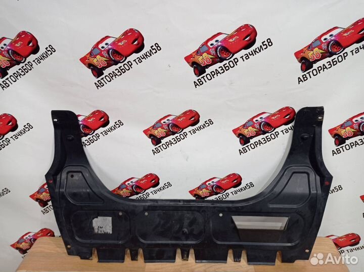 Пыльник двигателя Skoda Fabia 2 (5J) 5J 2009