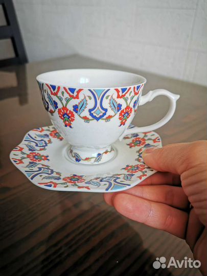 Чашки с блюдцем