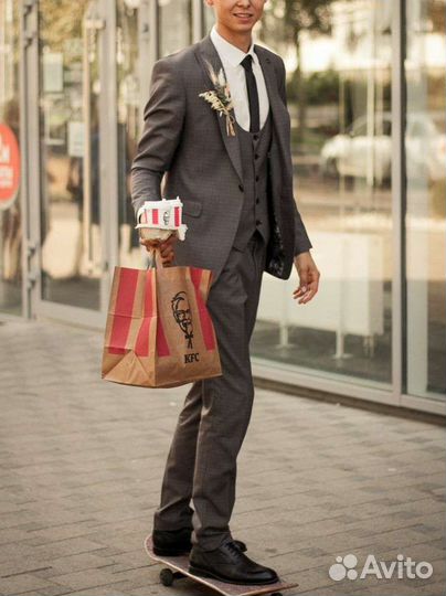 Костюм мужской