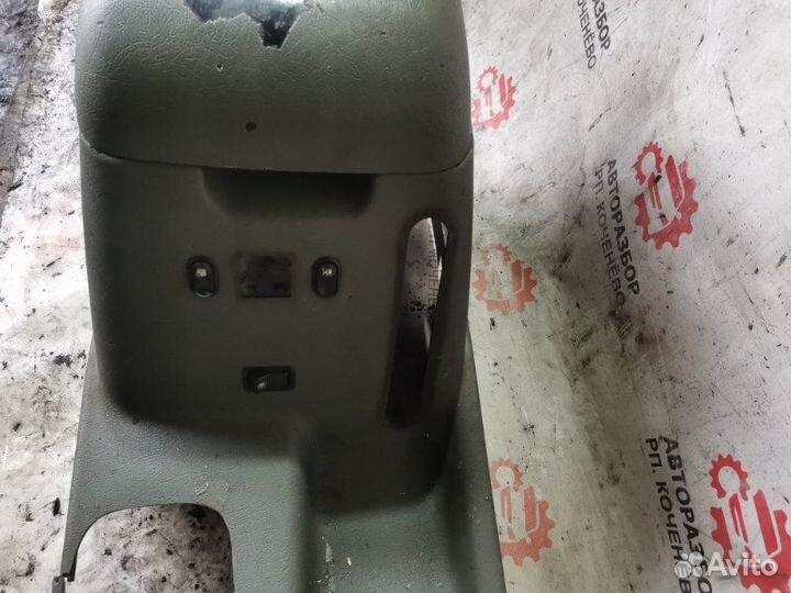 Консоль между сидений УАЗ Патриот 409