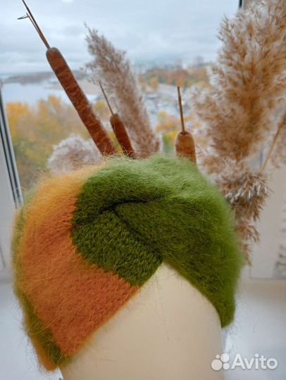 Повязка на голову вязаная