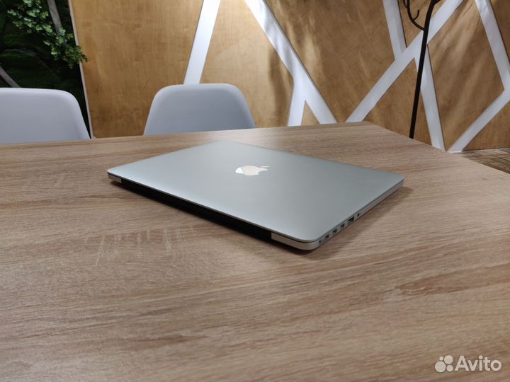 Macbook Pro 13 retina / i5 2,7GHz / 8gb / ssd m2