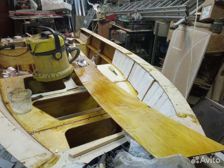 Мотолодка Север 380