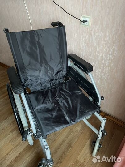 Коляска инвалидная