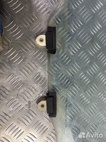 Стекло двери переднее правое Toyota Carina E 1992