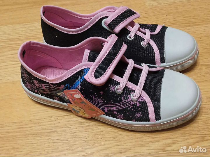 Кеды для девочки новые