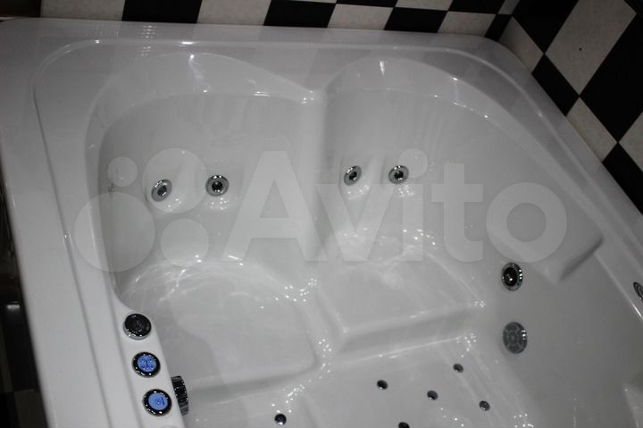 Квартира-студия, 30 м², 1/14 эт.