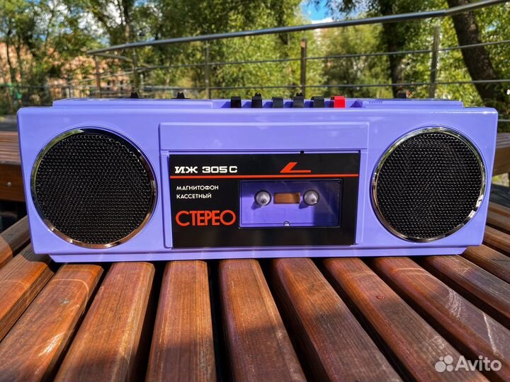 Магнитофон кассетный иж 305С фиолетовый