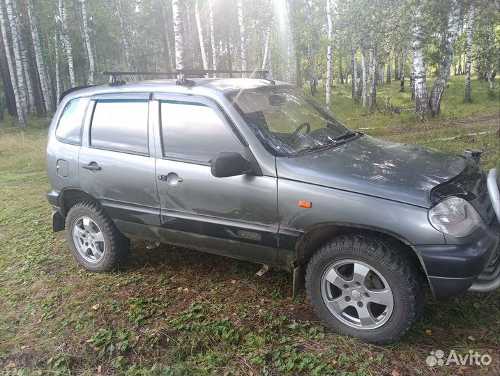 Chevrolet Niva, 2005