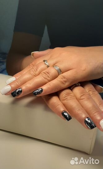 Нужна модель на маникюр