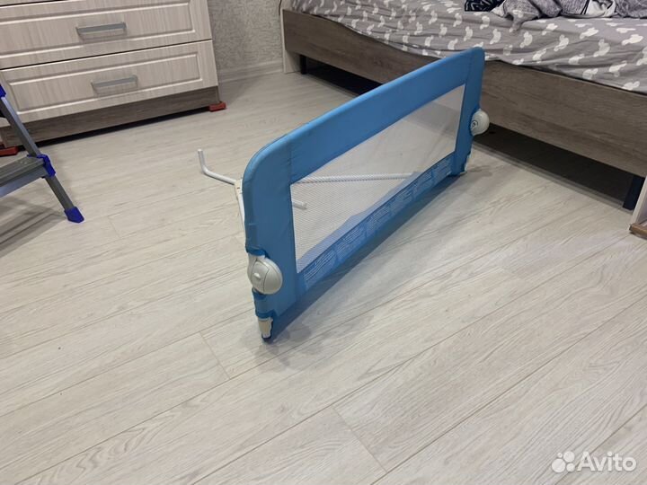 Ограничитель бортик для кровати Tomy