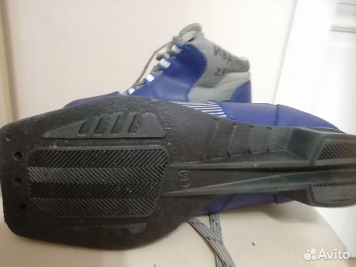 Детские лыжные ботинки 34р