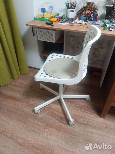 Офисное кресло