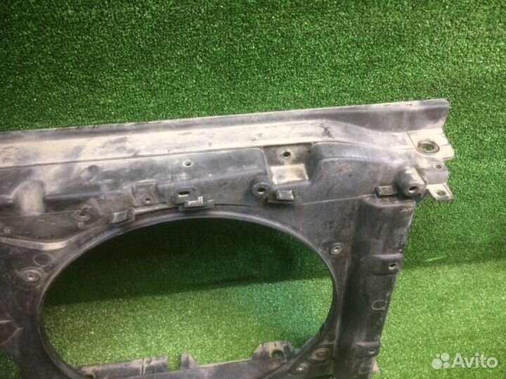 Диффузор вентилятора Peugeot 3008 2012