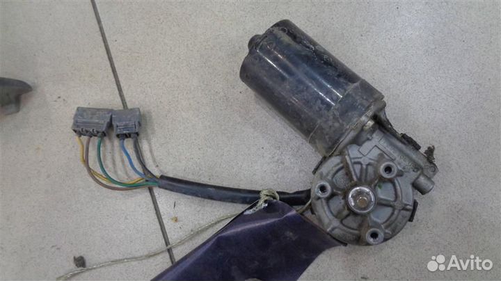 Моторчик стеклоочистителя передний Volvo 850 1991