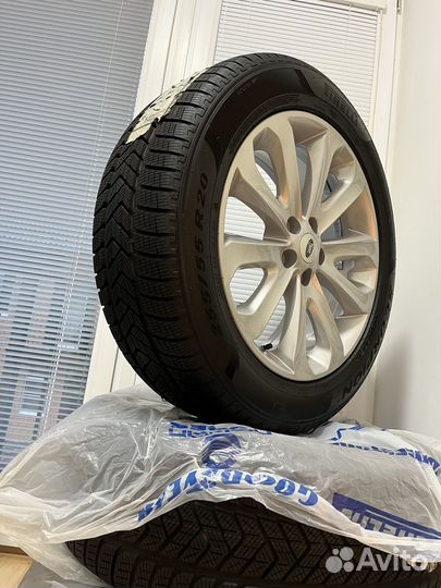 Новые зимние оригинальные колёса Range Rover