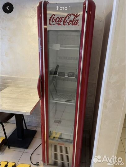 Ретро холодильник Coca-Cola