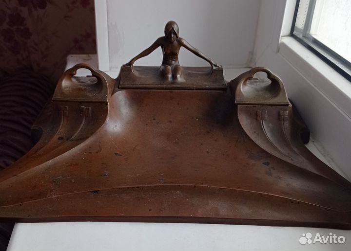 Письменный прибор Чернильница