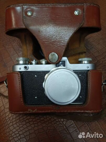 Пленочный фотоаппарат Заря