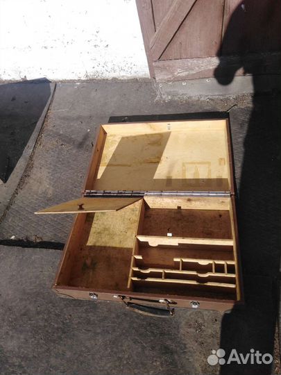 Старые чемоданы