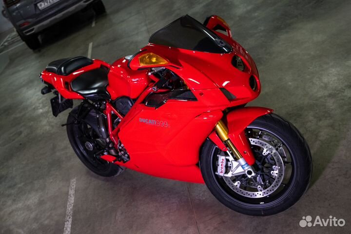 Легендарный Ducati 999S