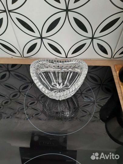 Ваза хрустальная