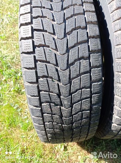 Dunlop Dectes SP001 235/70 R16