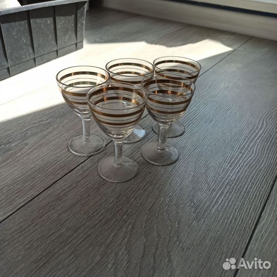 Графин и рюмки