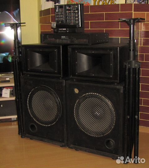 Колонки Pro 1100W Усилител Микшер Микрофон Треноги