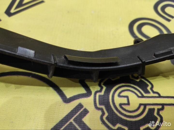 Крепление бампера переднее левое Subaru Forester