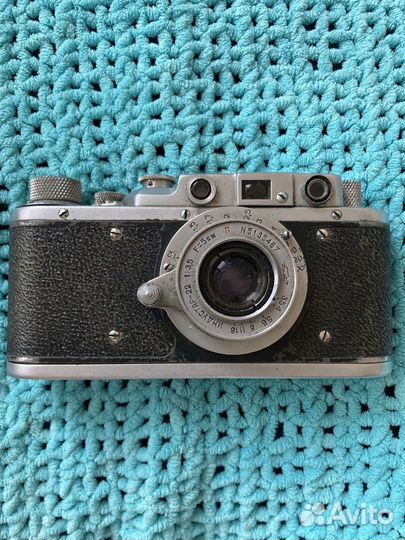 Старый фотоаппарат Зоркий