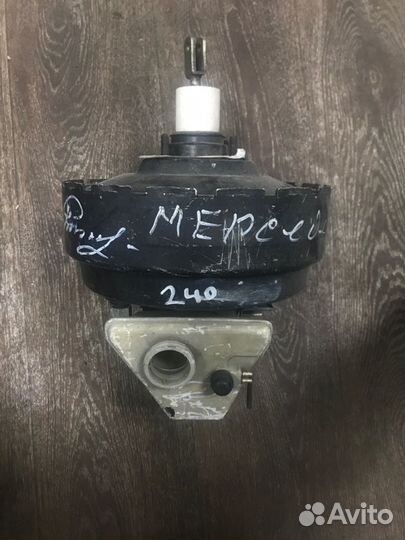 Вакуумный усилитель тормозов передний