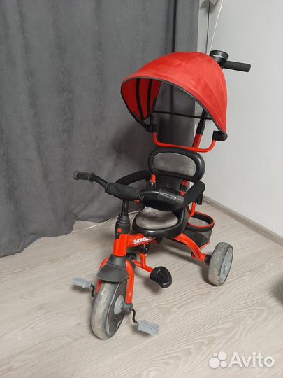 Детский трехколесный велосипед