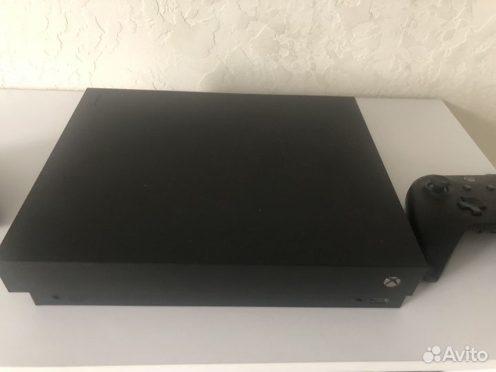 Xbox one x 1tb