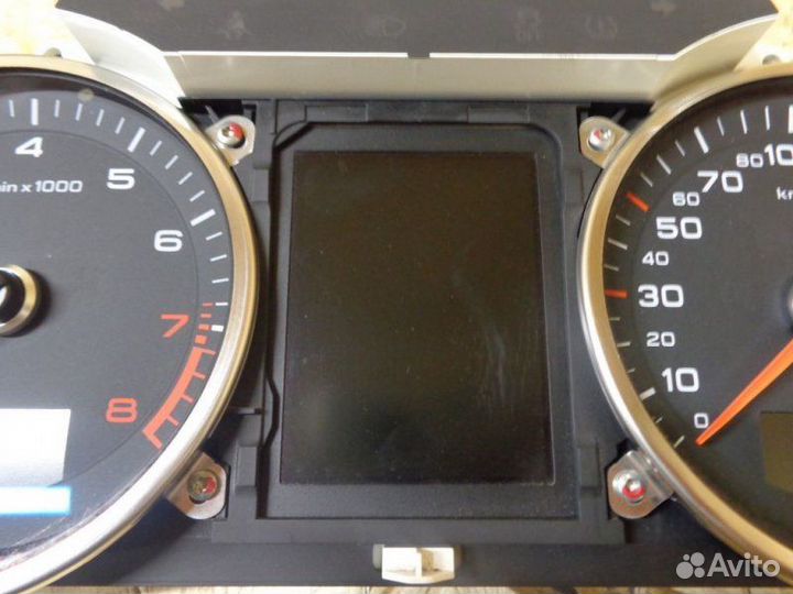 Панель приборов Audi A6 C6 ccea 2009